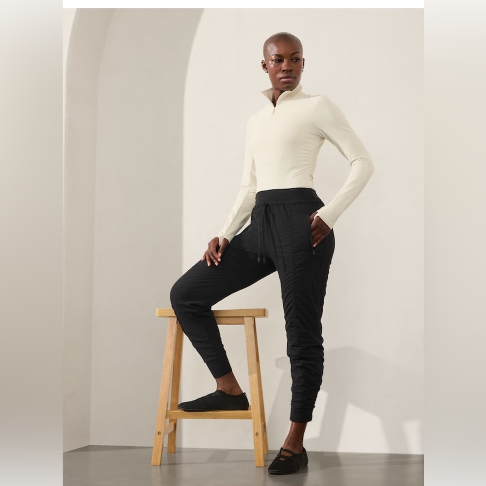 Athleta Attitude Lined Mid Rise Jogger Pant // Black #985550